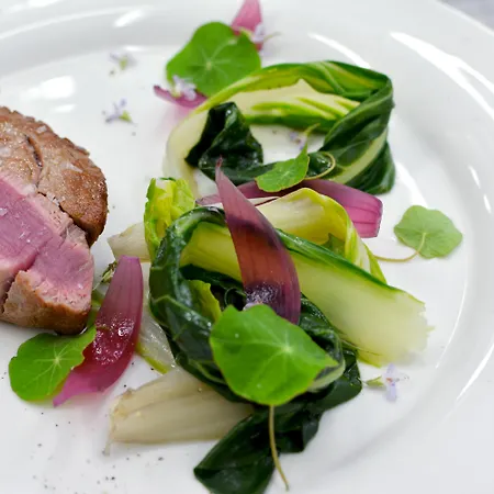 Vittoria Pool & Hotel