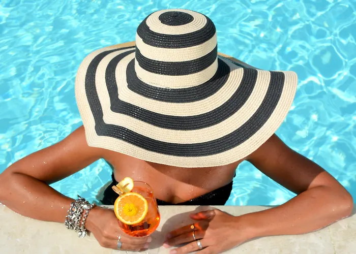 Otel Apulia Vittoria Pool & Otranto