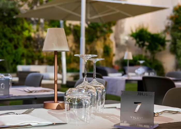 Otel Apulia Vittoria Pool & 4*