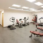 Apulia Vittoria Pool & 4*