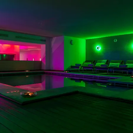 Vittoria Pool & Hotel 4*