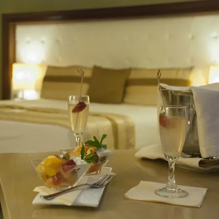 Vittoria Pool & Hotel Otranto