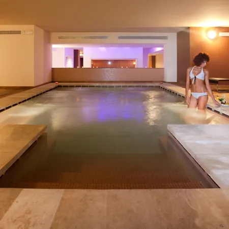 Vittoria Pool & 4* Otranto
