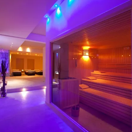 Vittoria Pool & 4* Otranto