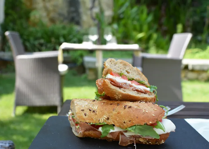 Apulia Vittoria Pool & ホテル オートラント