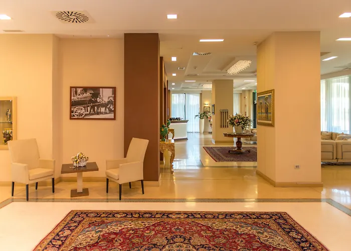 Apulia Vittoria Pool & Otranto