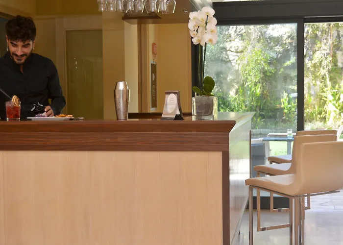 Apulia Vittoria Pool & ホテル